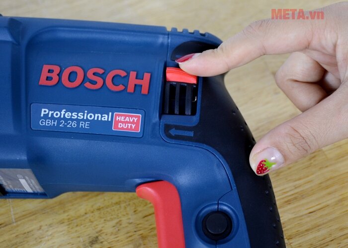 Máy khoan búa Bosch GBH 2-26 RE