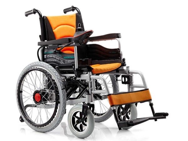 Xe lăn cao cấp