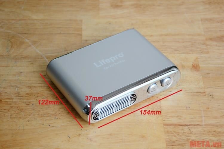 Máy lọc không khí và khử mùi trên ôtô Lifepro L338-OT