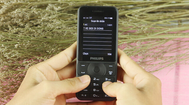 Điện thoại Philips E180