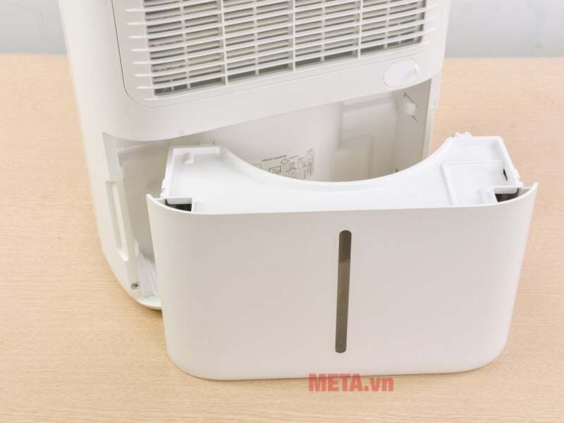 FujiE HM-914EC có khay chứa nước 2,3L FujiE HM-914EC có khay chứa nước 2,3L