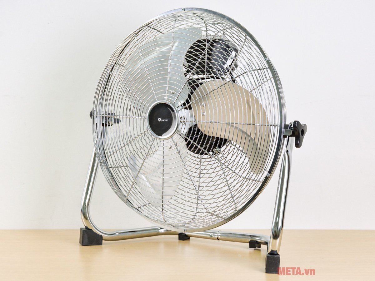 Quạt có thể chỉnh hướng lồng quạt lên hoặc xuống