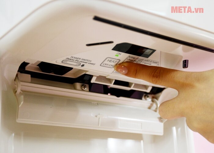 Máy sấy tay Panasonic FJ-T09A3 (có khay nước)