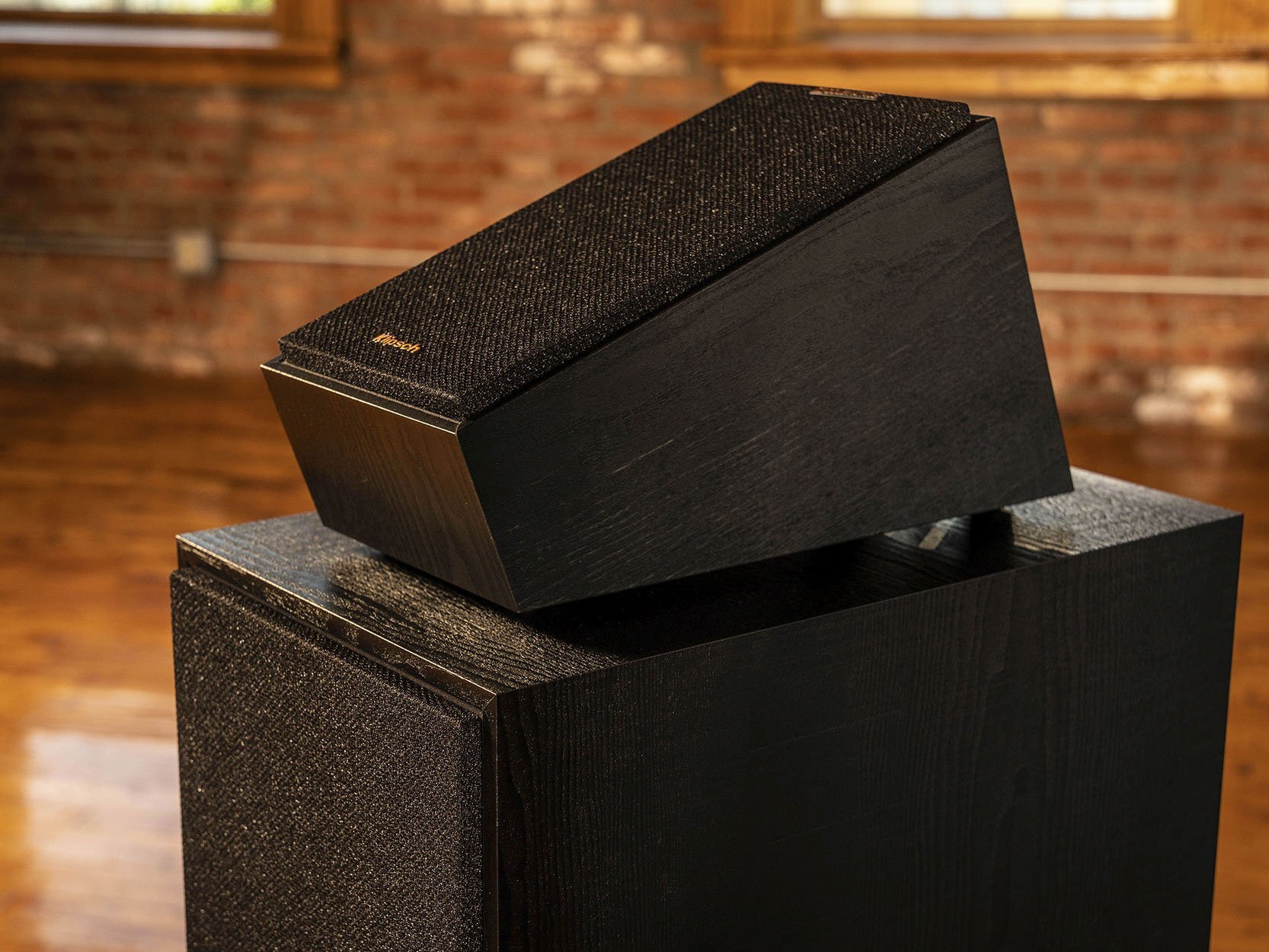 Loa Surround Klipsch