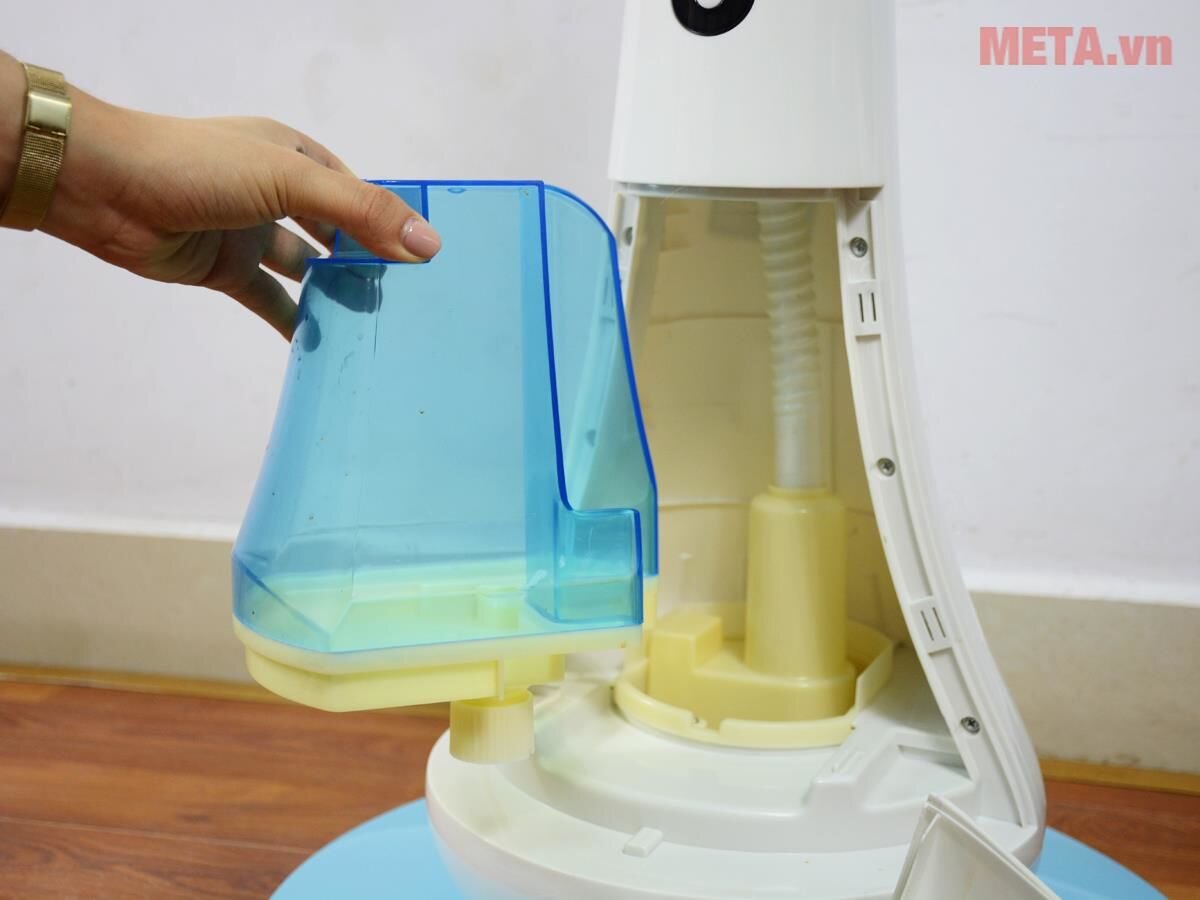 Quạt phun sương Kangaroo KG200C