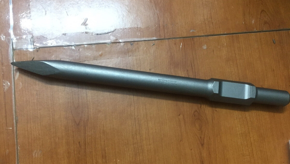 Mũi đục nhọn lục giác Makita 30 x 400mm D-15285