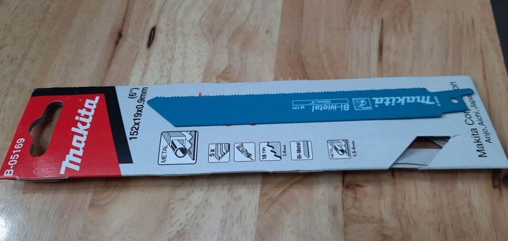 Makita B-05169 cho hiệu suất cắt kim loại rất tốt Makita B-05169