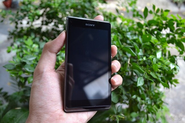 Điện thoại Sony Xperia L C2105