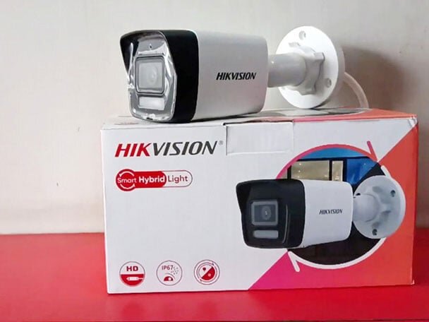 Camera IP 2MP thân trụ Hikvision DS-2CD1023G2-LIUF Camera IP 2MP thân trụ Hikvision DS-2CD1023G2-LIUF