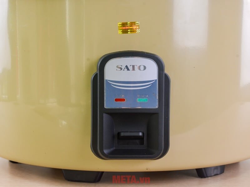 Bảng điều khiển trên nồi cơm điện 16 lít Sato Q16