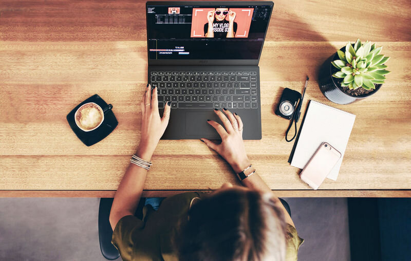 Laptop MSI Modern 14 B10MW-646VN