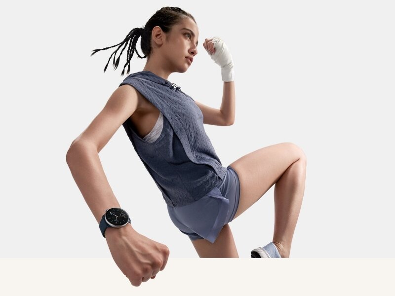 Đồng hồ thông minh Amazfit GTR Mini theo dõi sức khỏe