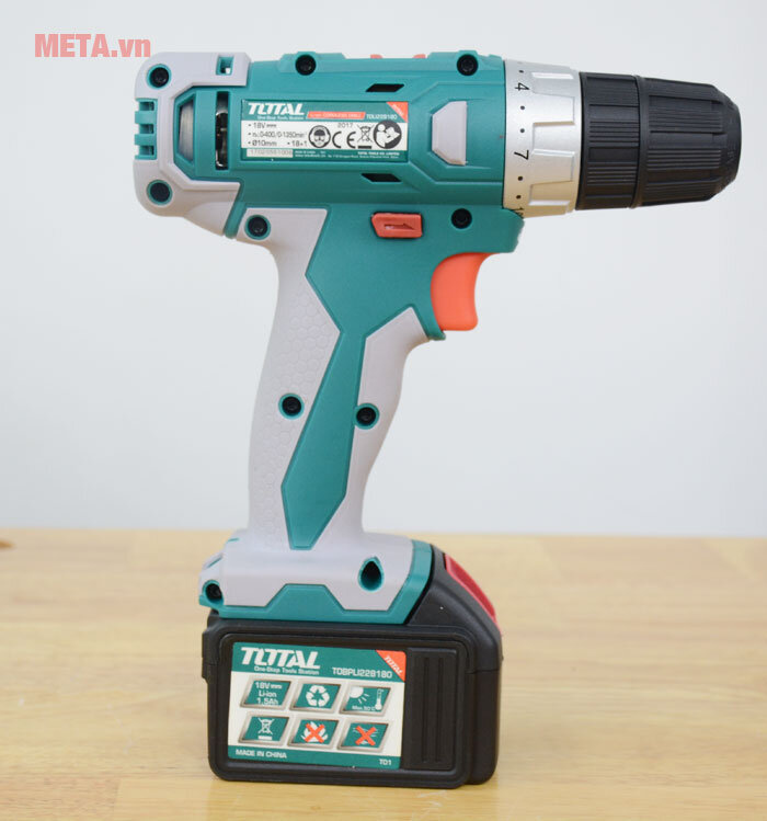 Máy khoan dùng pin 