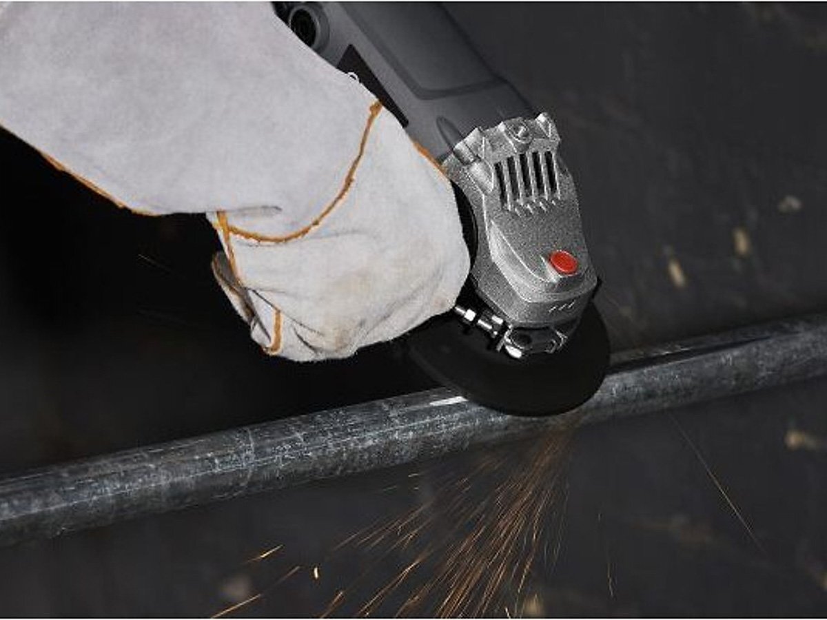 Máy hỗ trợ nhiều công việc như  tẩy gỉ, mài mối hàn hoặc loại bỏ vật liệu thừa cho bề mặt nhẵn mịn. Máy hỗ trợ nhiều công việc như  tẩy gỉ, mài mối hàn hoặc loại bỏ vật liệu thừa cho bề mặt nhẵn mịn.