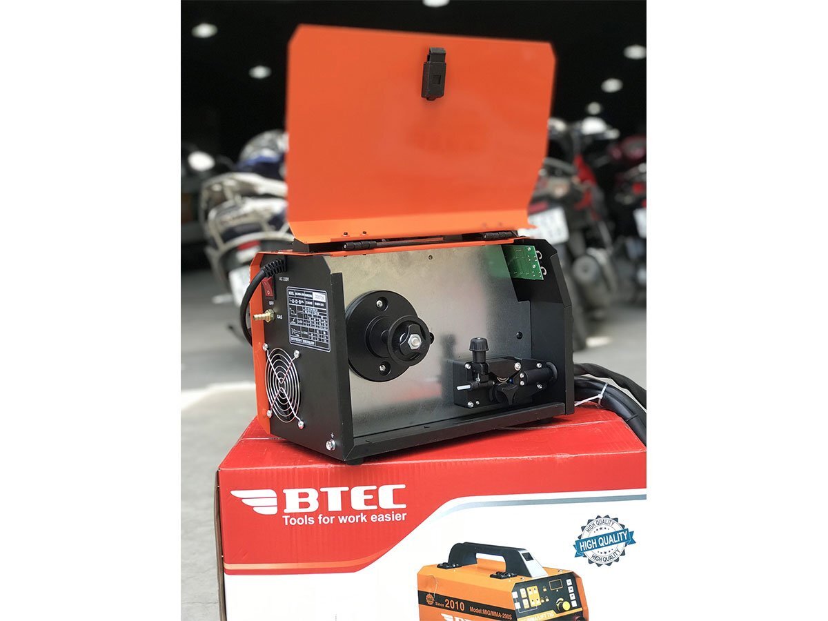 Máy hàn Mig Btec  