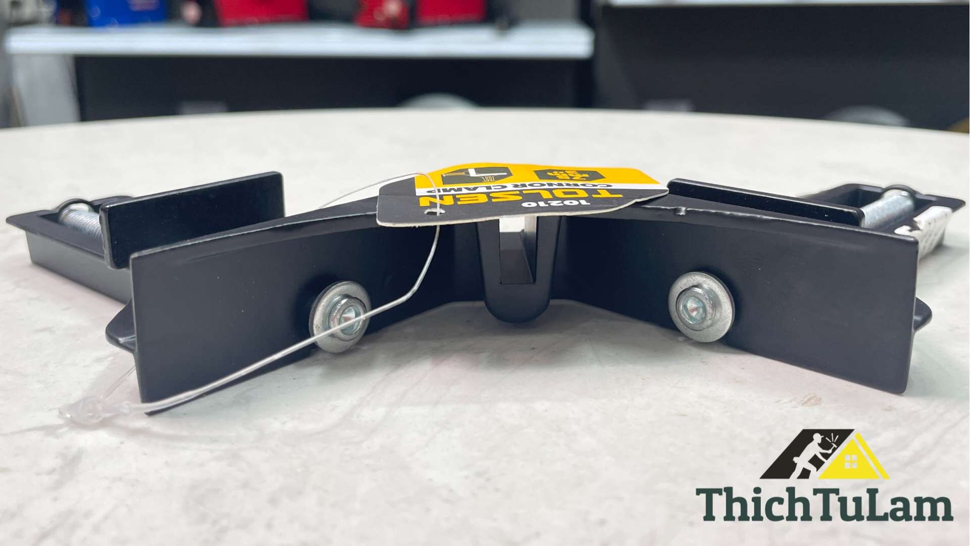 Kẹp lấy góc vuông 3