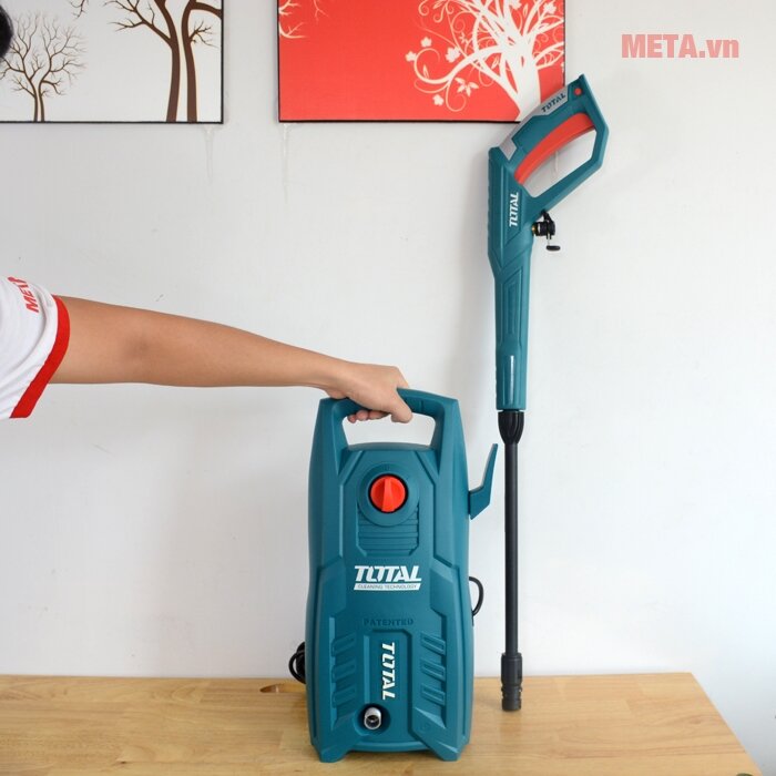 Máy phun xịt rửa áp lực cao Total TGT11316