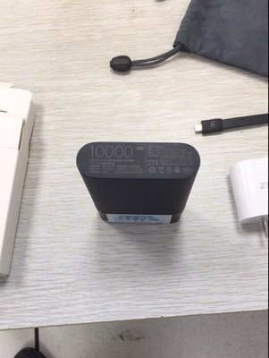 Bộ phát wifi kiêm pin sạc dự phòng ZMI MF885 Bộ phát wifi kiêm pin sạc dự phòng ZMI MF885