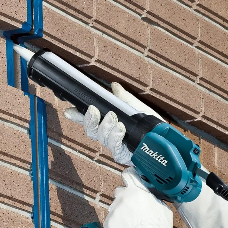 Makita CG100DZA bơm silicon hiệu quả Makita CG100DZA