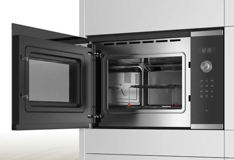 Lò vi sóng âm tủ Bosch BEL554MS0 được tích hợp nhiều tiện ích giúp việc nấu nướng tiện lợi