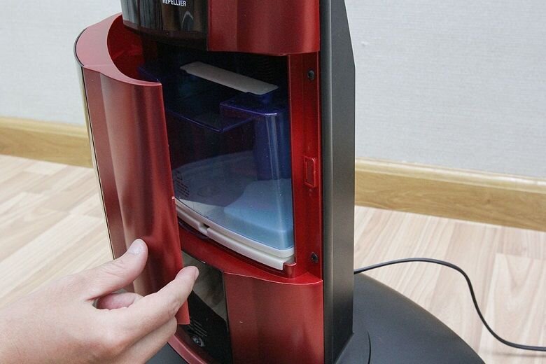 Quạt phun sương Comet CM8819 Quạt phun sương Comet CM8819