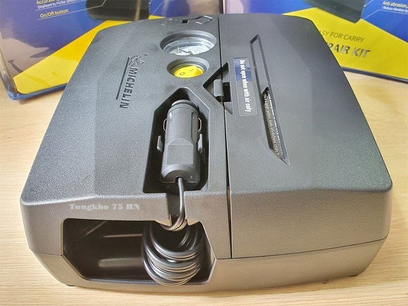 Máy bơm vá xe hơi, xe máy