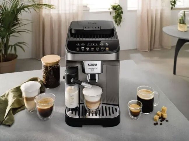 Máy pha cà phê Delonghi thiết kế màu đen Máy pha cà phê Delonghi