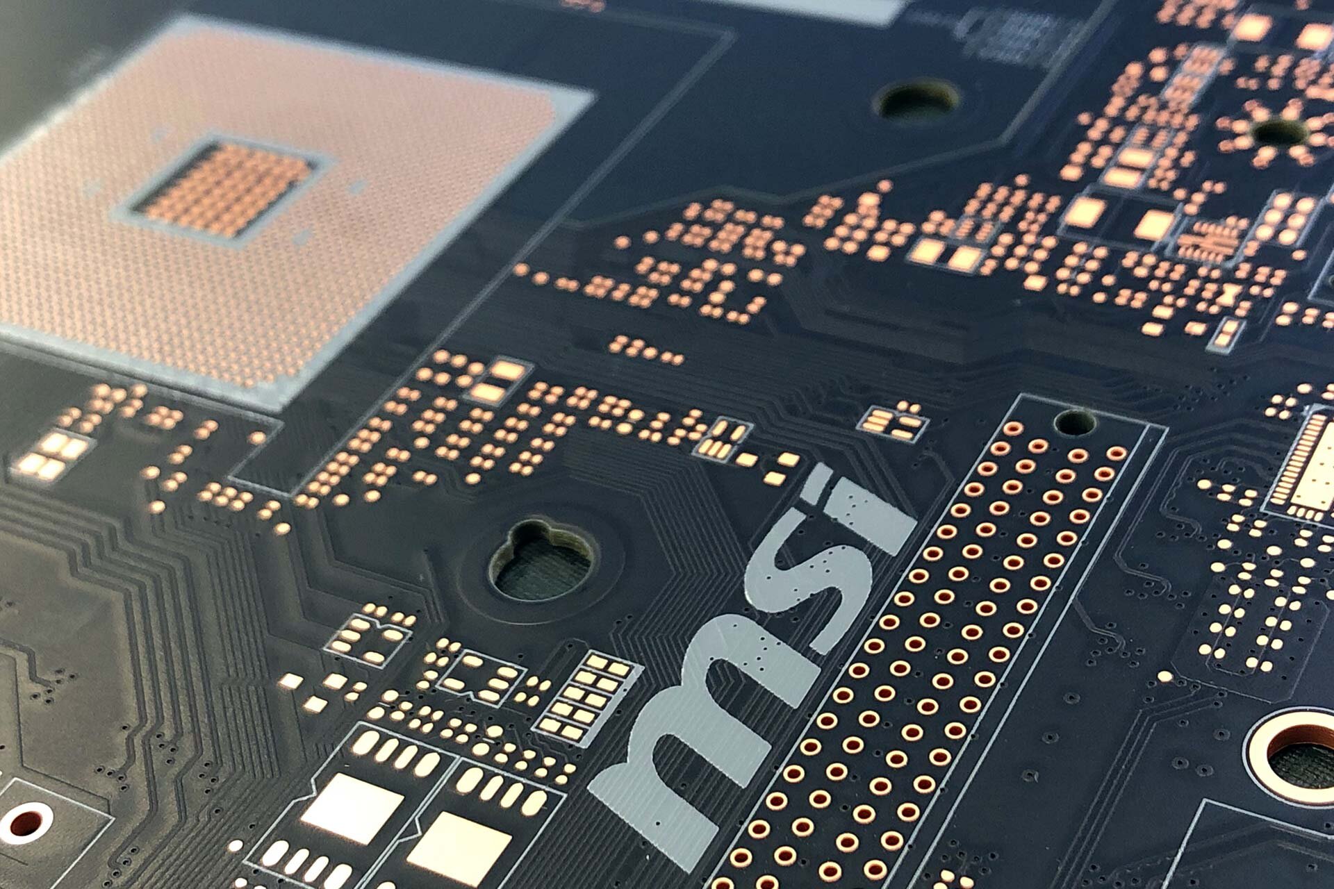 Main MSI MPG X570 GAMING PRO CARBON WIFI (Chipset AMD X570/ Socket AM4/ VGA onboard)