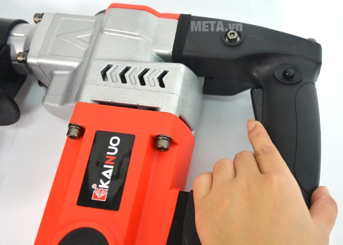 Máy đục bê tông Kainuo 8423 (1300W)