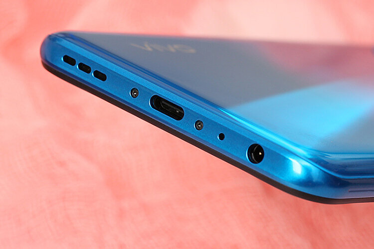 Điện thoại Vivo Y30i - 4GB RAM, 64GB, 6.47 inch