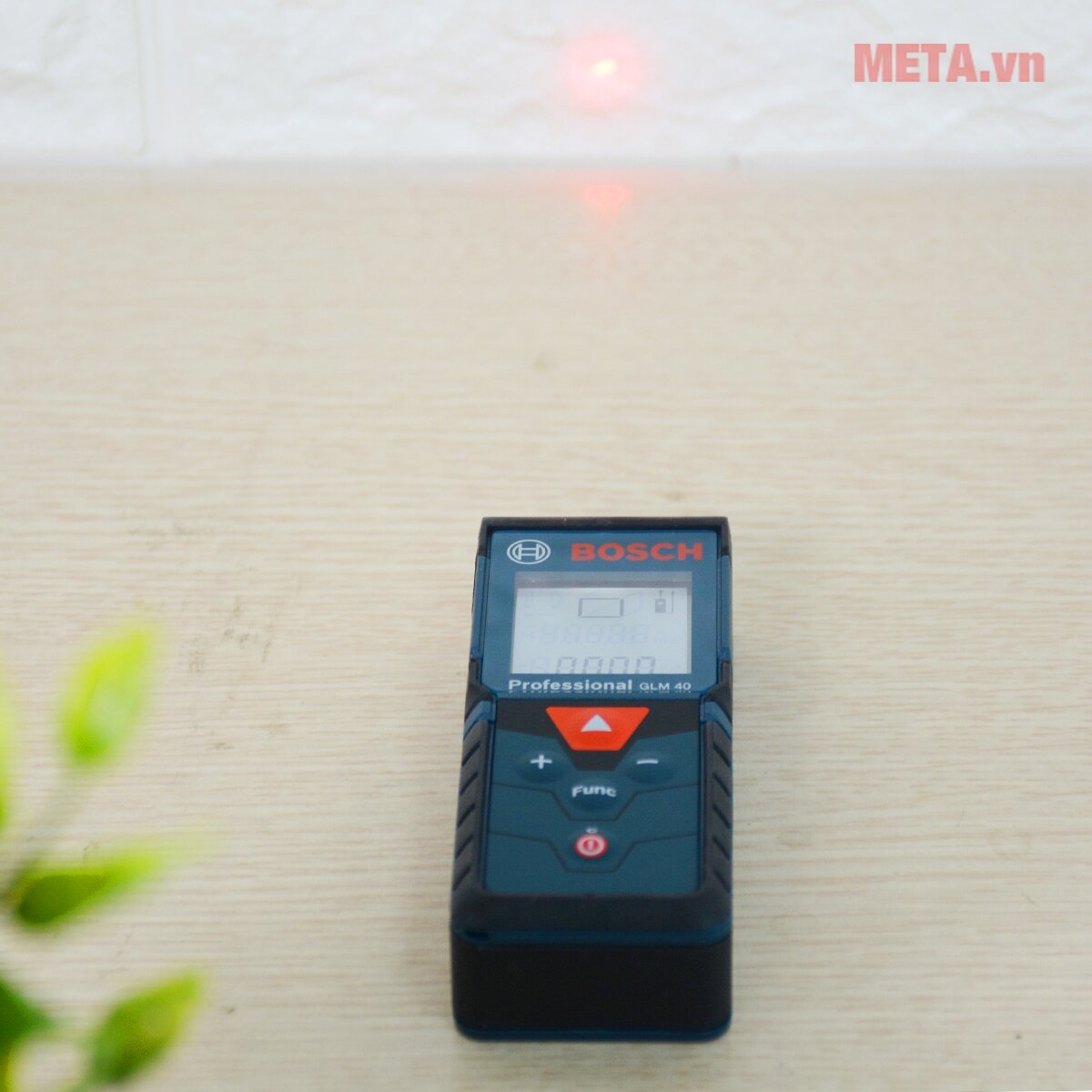 Máy đo khoảng cách laser Bosch GLM 40