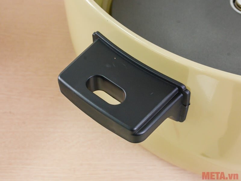 Tay cầm chắc chắn, chống bỏng của Sato Q16