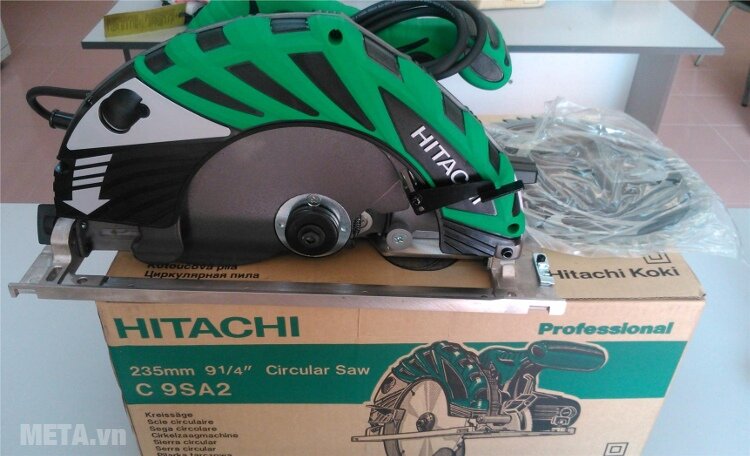 Máy cưa gỗ 2000W Hitachi C9SA2