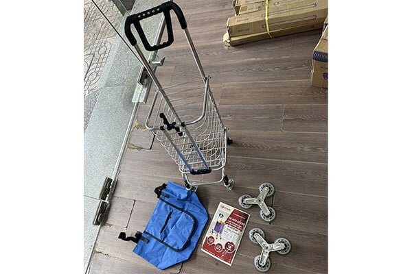 Ảnh thực tế Xe kéo đi chợ, leo cầu thang Fujihome SC-260