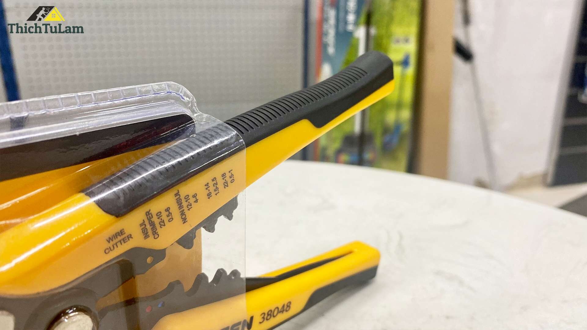 Kéo cắt đa năng 220mm Tolsen 30049