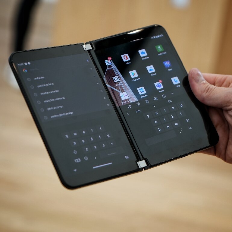 Điện thoại Microsoft Surface Duo 2 - 8GB RAM, 256GB