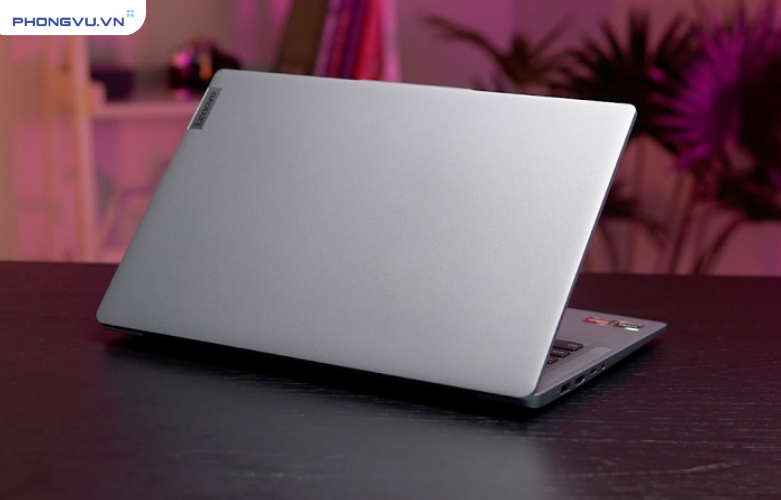 Lenovo Ideapad Slim 5 Light 14ABR8 có dung lượng pin lên đến 47Wh