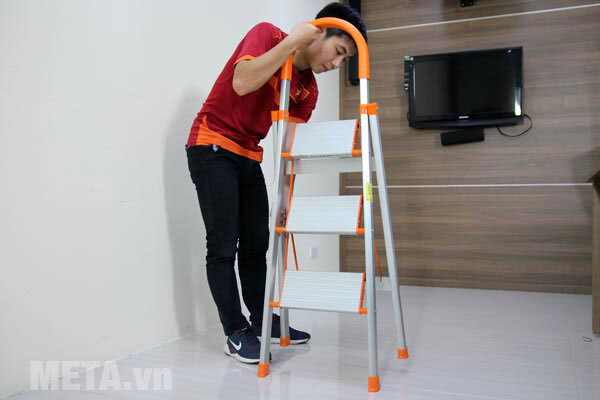 Thang nhôm ghế bản to 3 bậc Advindeq ADS-703