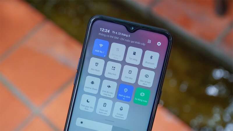 Điện thoại Realme C2 - 3GB RAM, 32GB, 6.1 inch