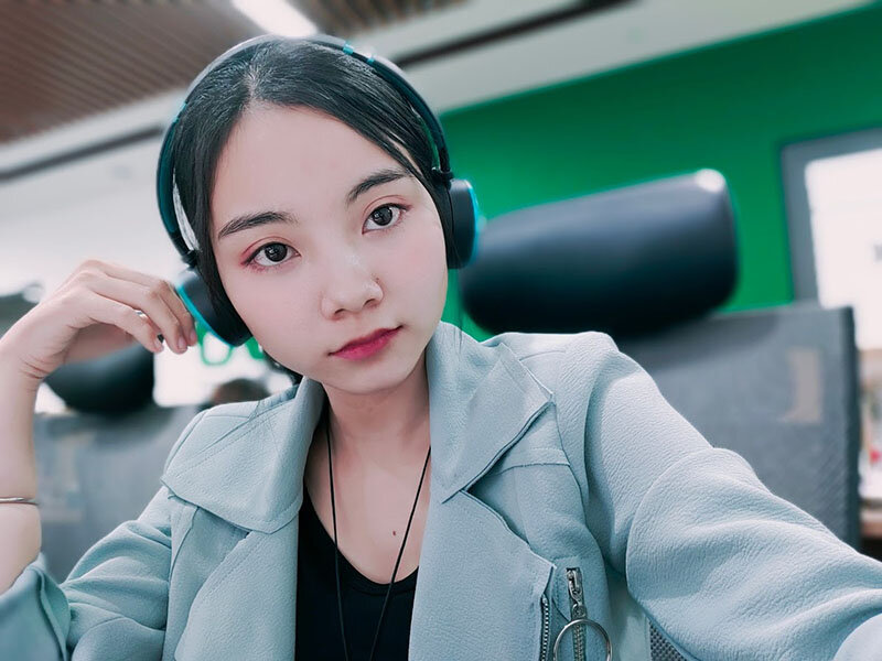 Điện thoại Realme XT - RAM 8 GB, 128GB, 6.4inch