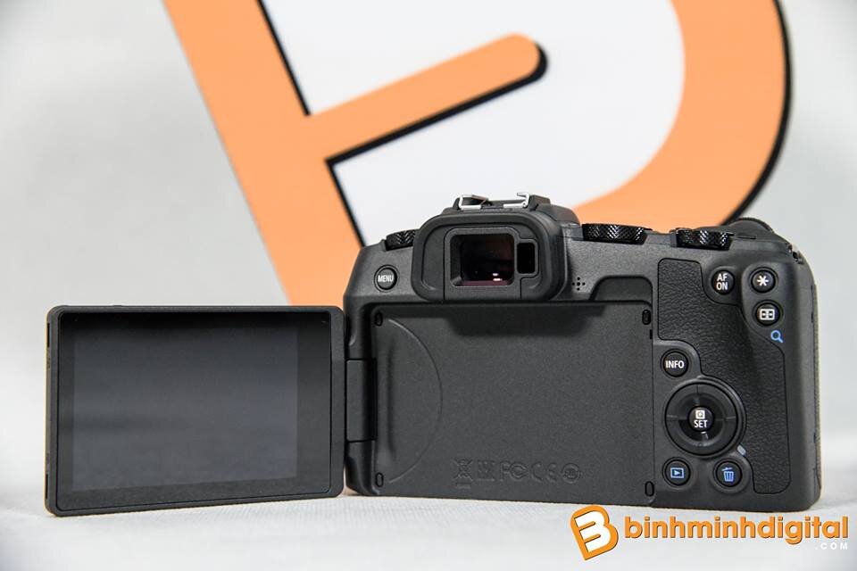 Máy Ảnh Canon EOS RP   Ống Kính Canon RF 24-105mm F4 L IS USM