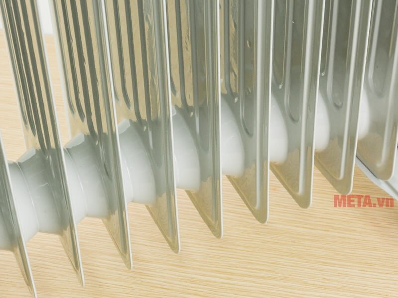 Hệ thống các thanh sưởi dầu Máy sưởi dầu Hokyto HK-1300T 13 thanh