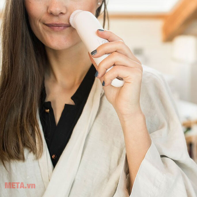 Máy rửa mặt tẩy tế bào chết Beurer FC45