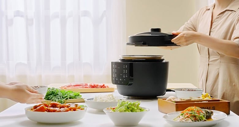 Nồi áp suất điện Panasonic NF-PC400KRA sở hữu kiểu dáng tinh tế, hiện đại 