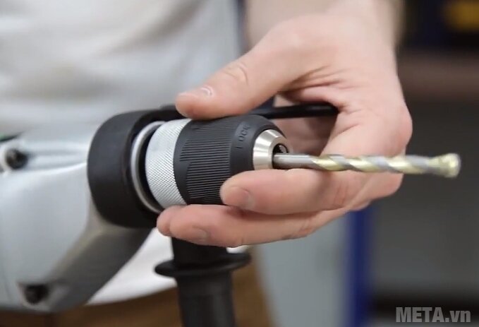 Máy khoan Hitachi VTP18 640W