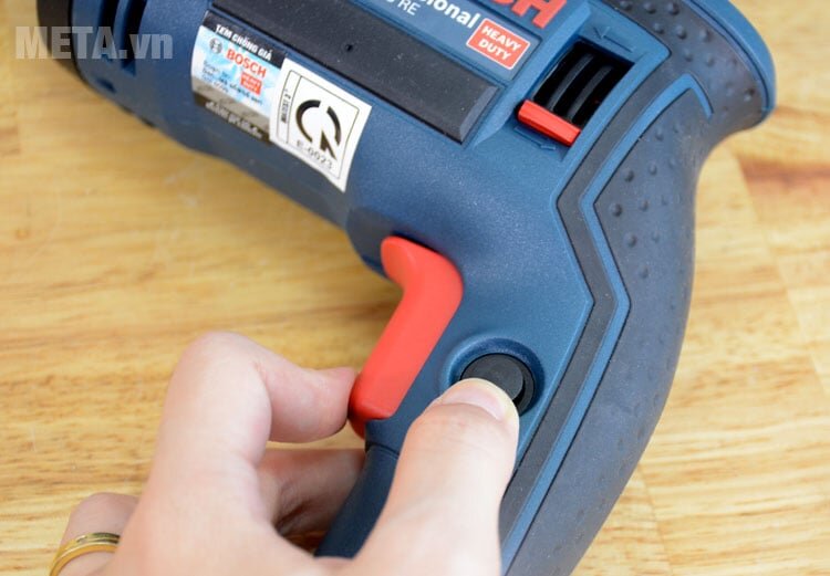 Nút duy trì tốc độ