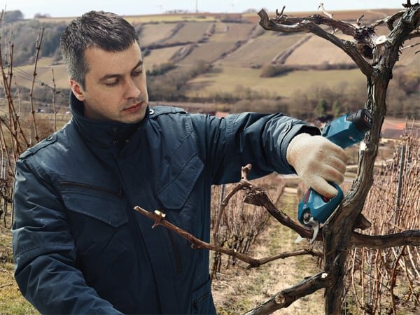 Thời gian cắt đạt 4.500 lần cắt