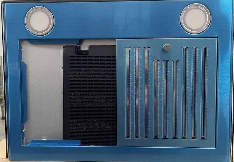 Máy hút mùi Faster FS 3899KD trang bị đèn LED chiếu sáng, hỗ trợ nấu nướng