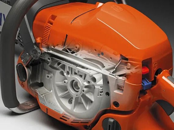 Máy cưa xích Husqvarna có công suất mạnh mẽ  Máy cưa xích Husqvarna