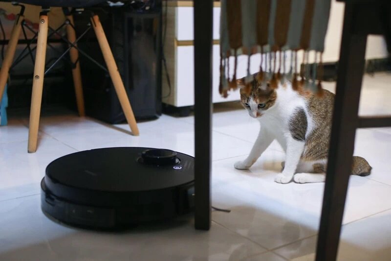 Robot hút bụi Eureka NER800